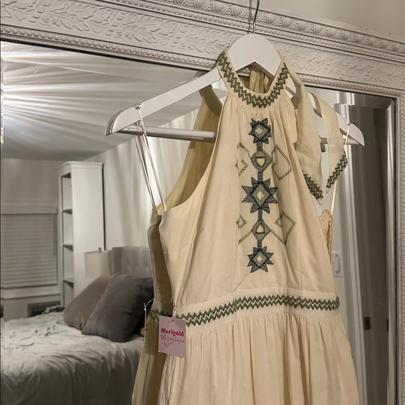 Chic Cream and Green Embroidered Maxi Dress - Picture 2 of 4
